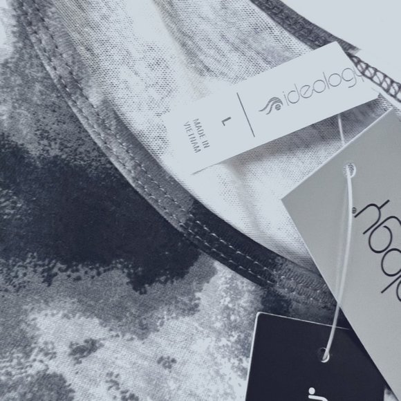 Ideology Workout Peek Hole Back Top Size Large NWT - Picture 6 of 9